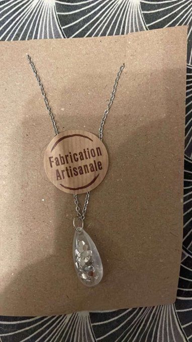 collier en résine