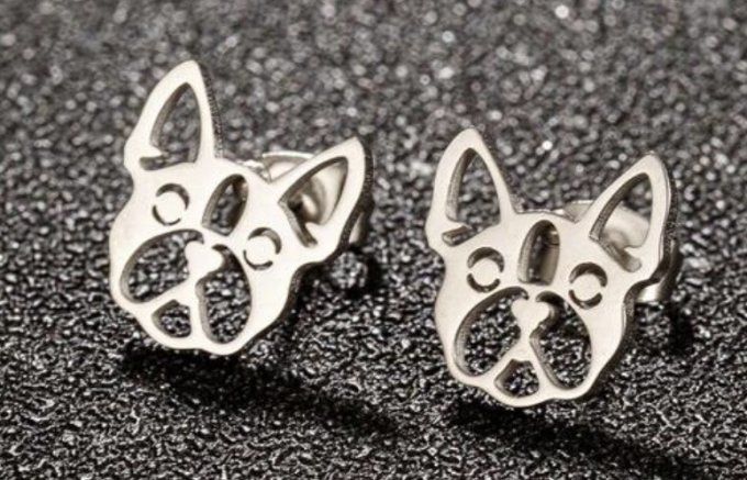 Pins oreilles bulldog argenté 