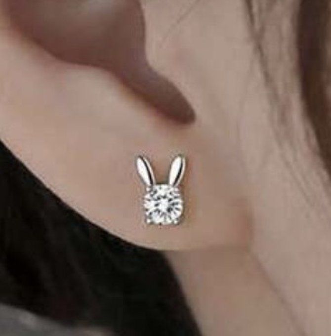 Pins d’oreilles argenté lapin strass