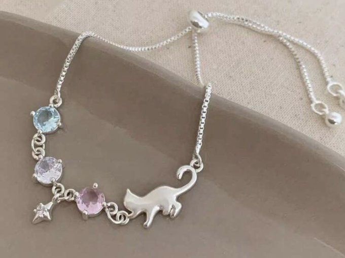 Bracelet argenté chat brillant rose 